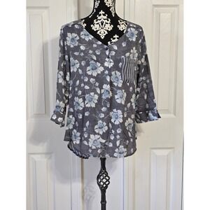 christopher & banks Petite PXL Floral Stripe 3/4 Sleeve V-Neck Tunic Top